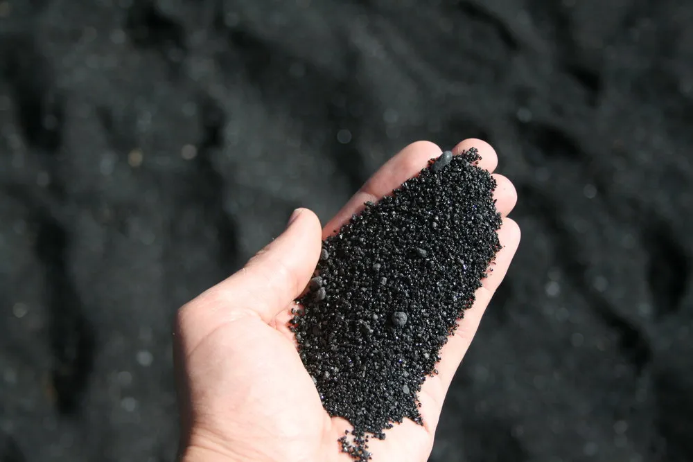 Асфальтная крошка из-под дробилки